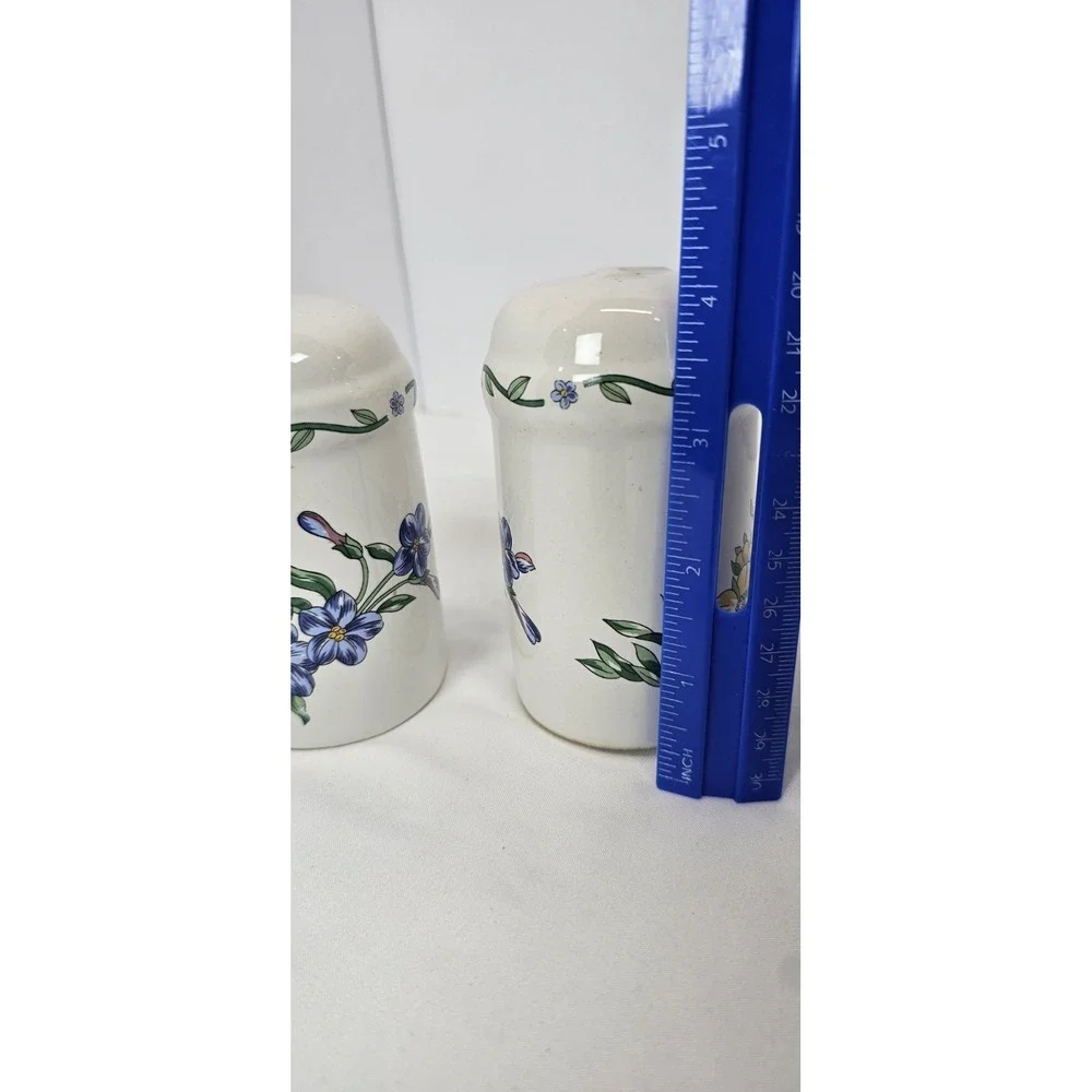 Vintage Floral Ceramic Salt Pepper Shakers Set Cream Blue Yellow Flowers 4
